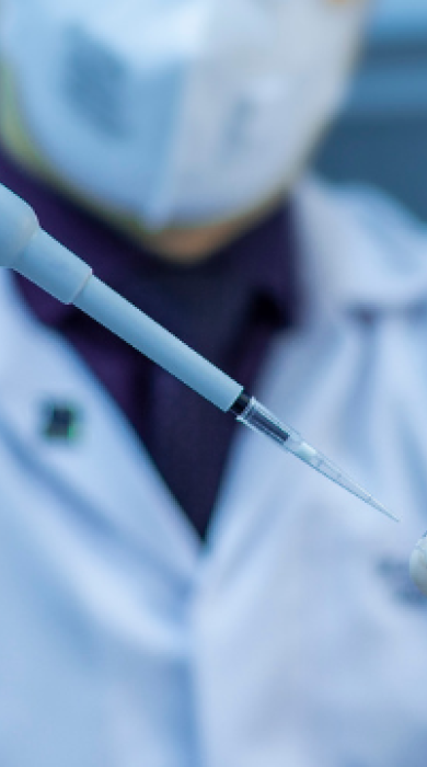 Paneli i metaleve të rënda